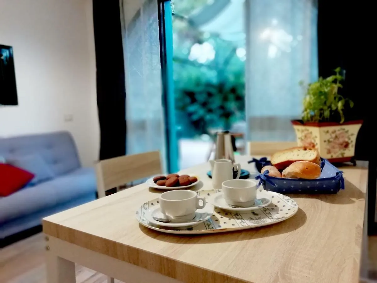 La Casetta Mortola Inferiore Holiday home